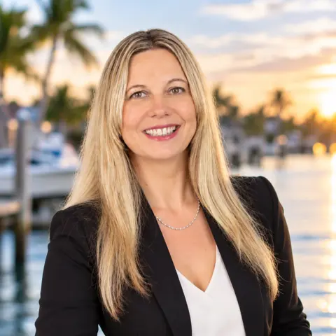 Christina Kalkmann, Broker Associate with RE/MAX Trend