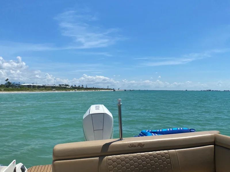 Sanibel coastline beach, reachable by boat from Cape Coral